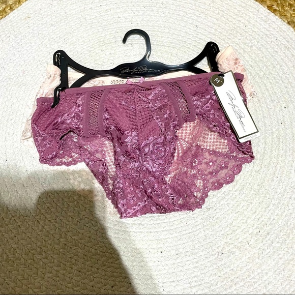 Marilyn Monroe- sexy and cute Lacey hipster panties - Picture 3 of 3